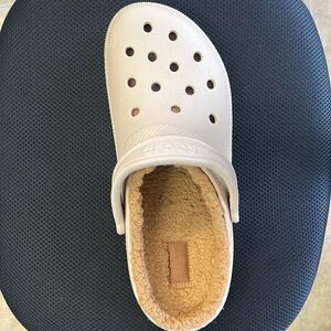 MEN CROCS